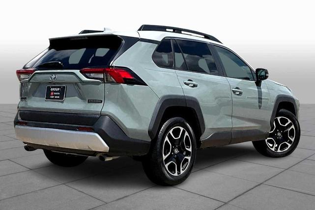 Photo of 2019 Lunar Rock / Ice Edge Roof Toyota RAV4