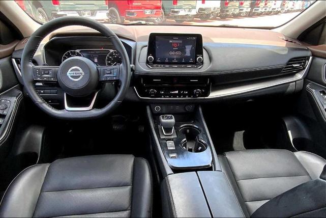 Photo of 2021 White Nissan Rogue