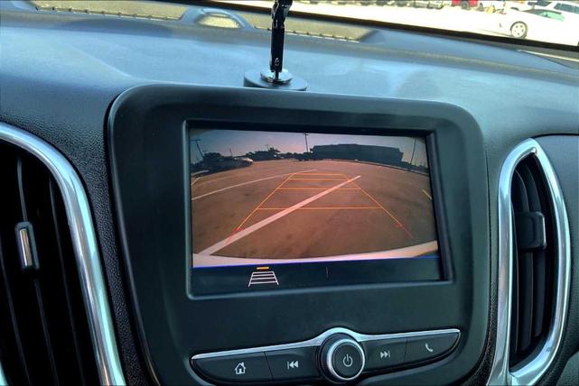 Photo of 2020 Iridescent Pearl Tricoat Chevrolet Equinox