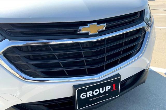 Photo of 2020 Iridescent Pearl Tricoat Chevrolet Equinox