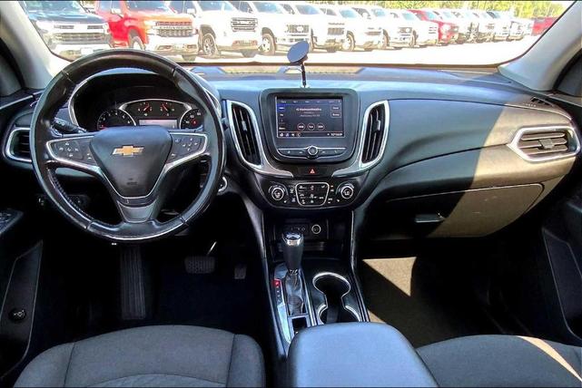 Photo of 2020 Iridescent Pearl Tricoat Chevrolet Equinox