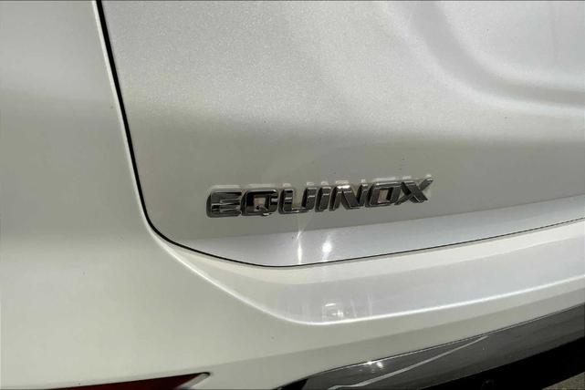 Photo of 2020 Iridescent Pearl Tricoat Chevrolet Equinox