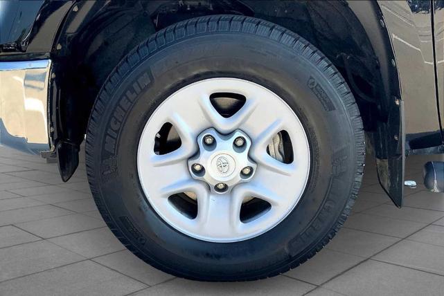 Photo of 2020 Midnight Black Metallic Toyota Tundra