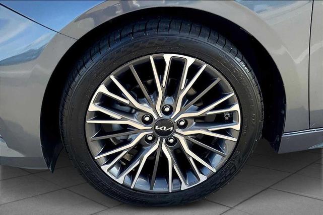 Photo of 2023 Gravity Gray Kia Forte