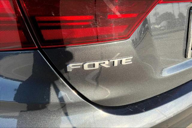 Photo of 2023 Gravity Gray Kia Forte