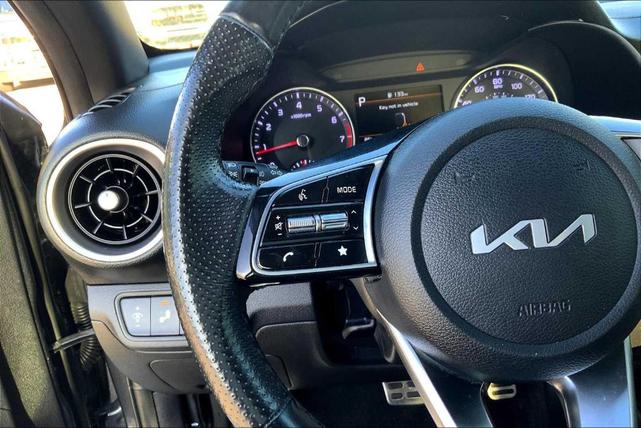Photo of 2023 Gravity Gray Kia Forte