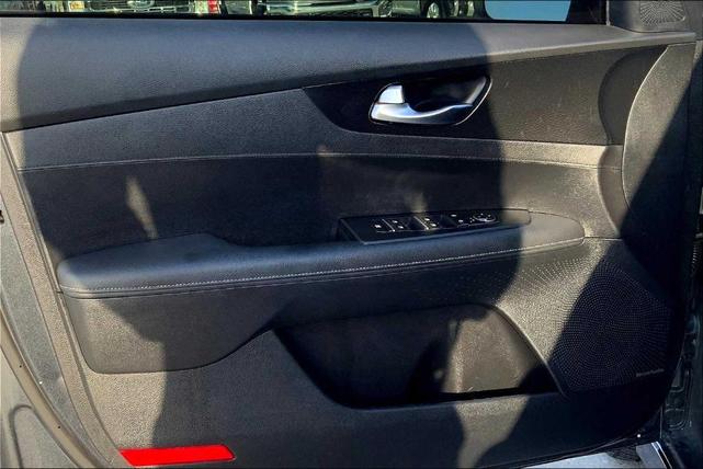 Photo of 2023 Gravity Gray Kia Forte