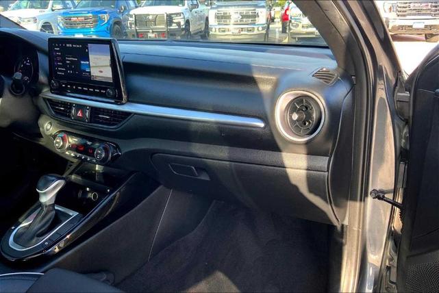 Photo of 2023 Gravity Gray Kia Forte