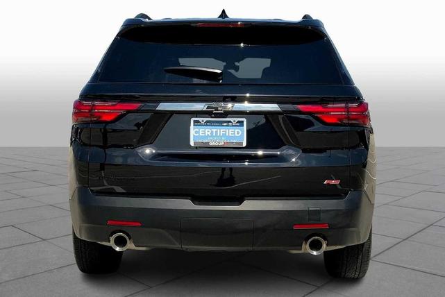 Photo of 2023 Mosaic Black Metallic Chevrolet Traverse