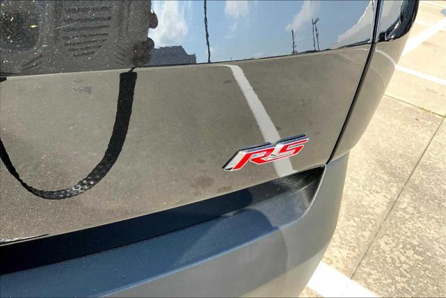 Photo of 2023 Mosaic Black Metallic Chevrolet Traverse