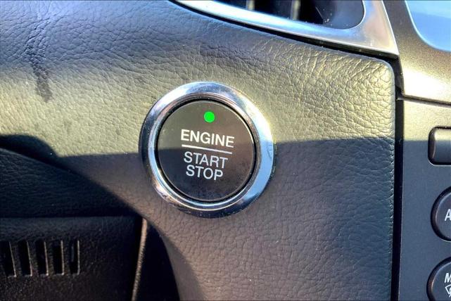 Photo of 2015 Deep Impact Blue Metallic Ford Edge