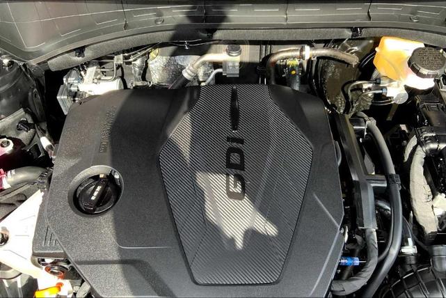 Photo of 2025 Ebony Black Kia Sorento