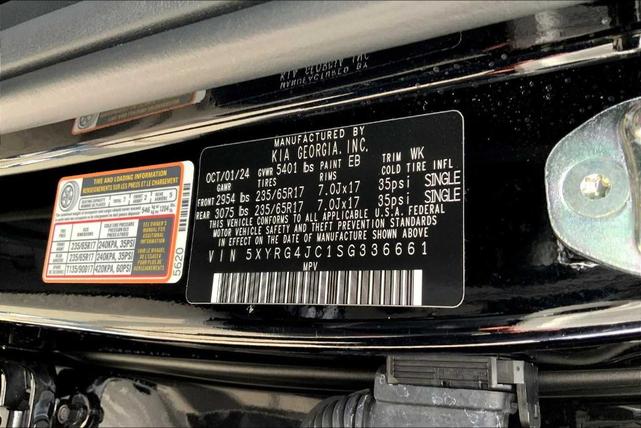 Photo of 2025 Ebony Black Kia Sorento