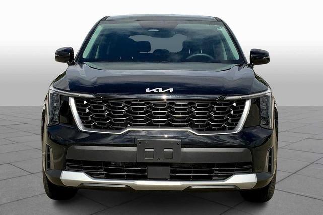 Photo of 2025 Ebony Black Kia Sorento