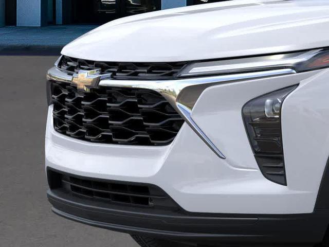 Photo of 2025 White Chevrolet Trax