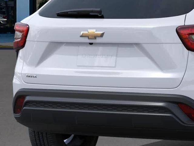 Photo of 2025 White Chevrolet Trax