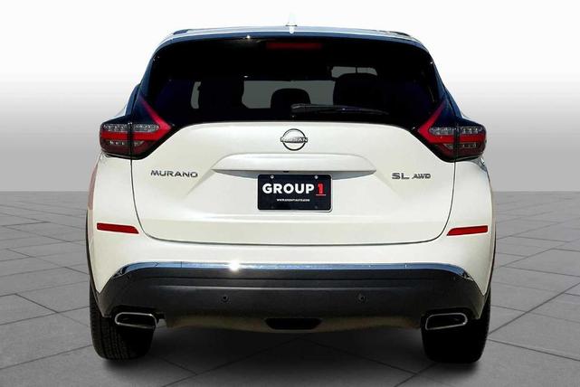 Photo of 2023 White Nissan Murano