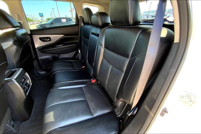 Photo of 2023 White Nissan Murano
