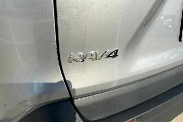 Photo of 2019 Silver Sky Metallic Toyota RAV4