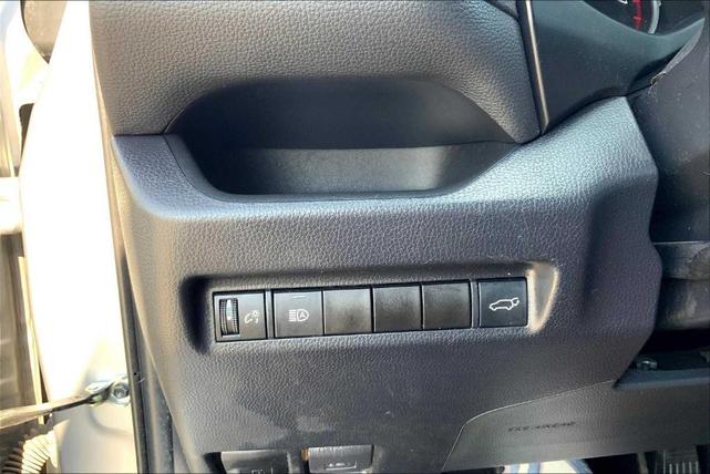 Photo of 2019 Silver Sky Metallic Toyota RAV4