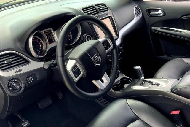 Photo of 2015 Pitch Black Clearcoat Dodge Journey