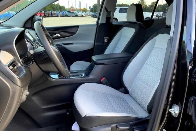 Photo of 2023 Mosaic Black Metallic Chevrolet Equinox