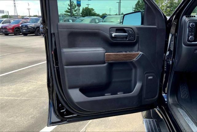 Photo of 2022 Black Chevrolet Silverado 1500 Limited