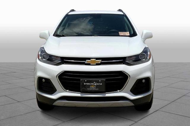 Photo of 2019 Summit White Chevrolet Trax