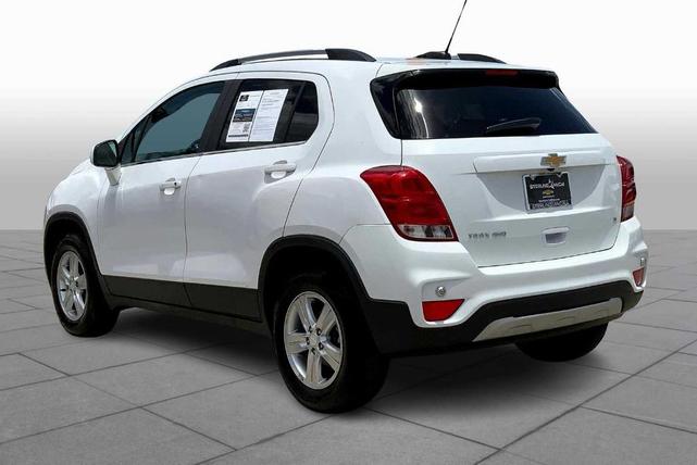 Photo of 2019 Summit White Chevrolet Trax