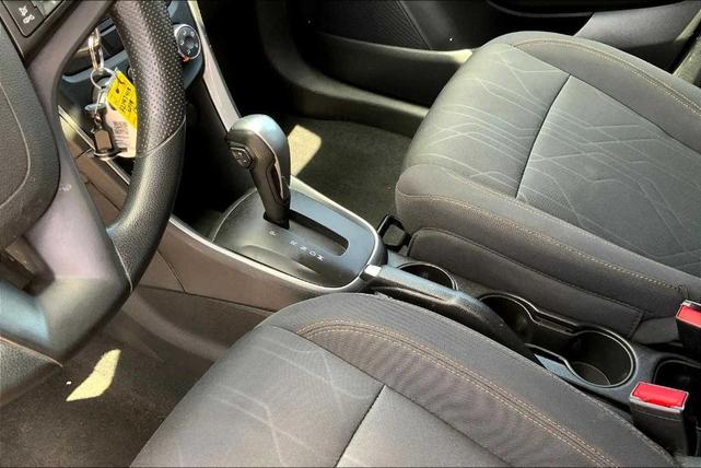 Photo of 2019 Summit White Chevrolet Trax