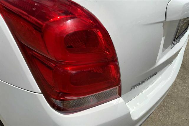 Photo of 2019 Summit White Chevrolet Trax