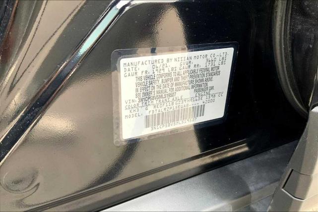 Photo of 2021 Super Black Nissan Kicks