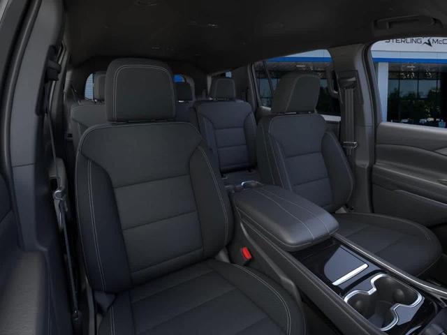 Photo of 2025 White Chevrolet Traverse
