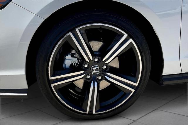 Photo of 2023 Platinum White Pearl Honda Accord Hybrid