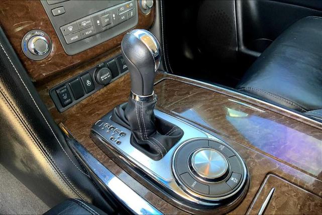 Photo of 2017 Graphite Shadow INFINITI QX80