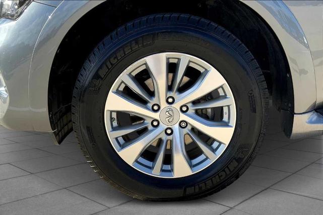 Photo of 2017 Graphite Shadow INFINITI QX80