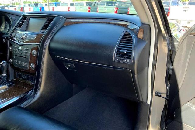 Photo of 2017 Graphite Shadow INFINITI QX80
