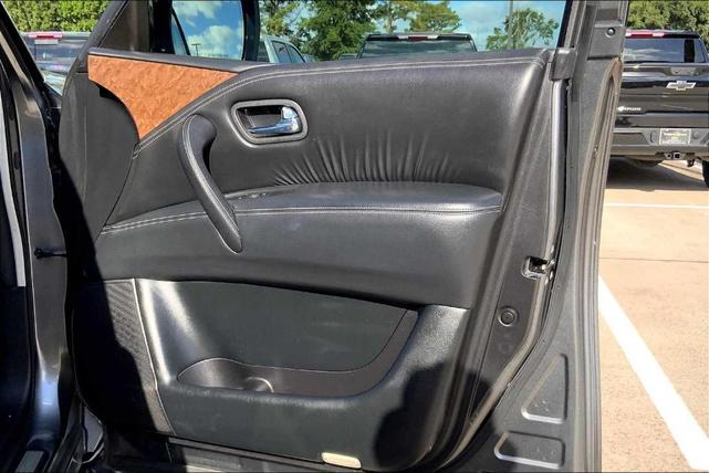 Photo of 2017 Graphite Shadow INFINITI QX80