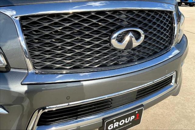 Photo of 2017 Graphite Shadow INFINITI QX80