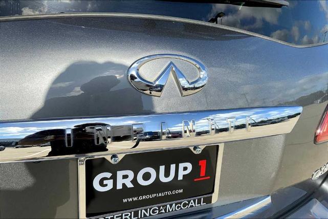 Photo of 2017 Graphite Shadow INFINITI QX80