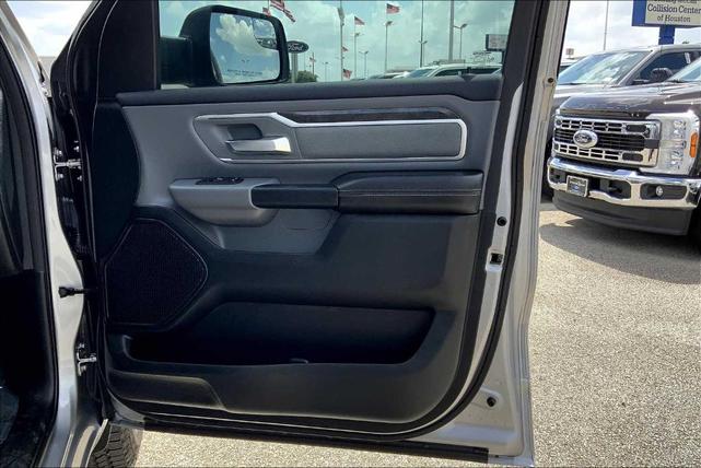 Photo of 2020 Billet Silver Metallic Clearcoat RAM 1500