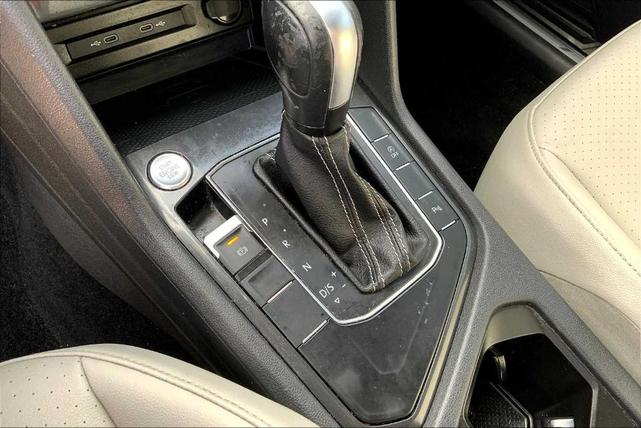 Photo of 2021 Pure White Volkswagen Tiguan