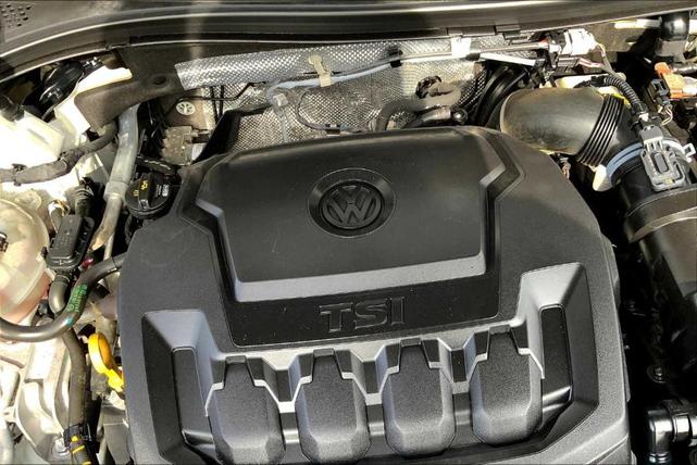 Photo of 2021 Pure White Volkswagen Tiguan
