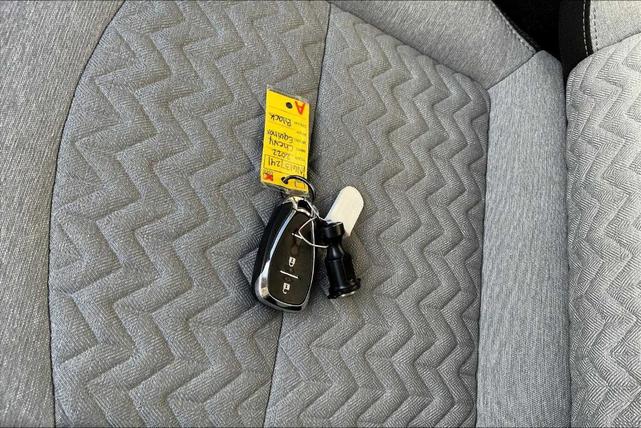 Photo of 2022 Mosaic Black Metallic Chevrolet Equinox
