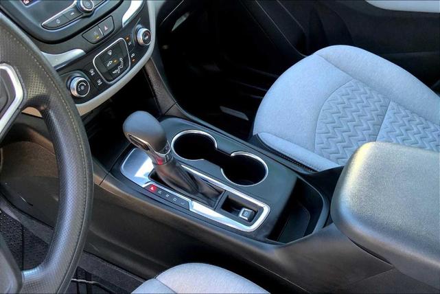Photo of 2022 Mosaic Black Metallic Chevrolet Equinox