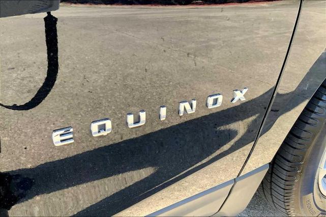 Photo of 2022 Mosaic Black Metallic Chevrolet Equinox