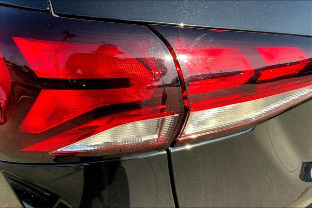Photo of 2022 Mosaic Black Metallic Chevrolet Equinox