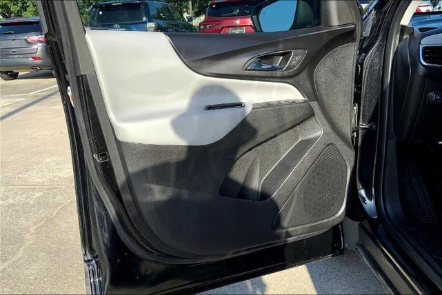 Photo of 2022 Mosaic Black Metallic Chevrolet Equinox