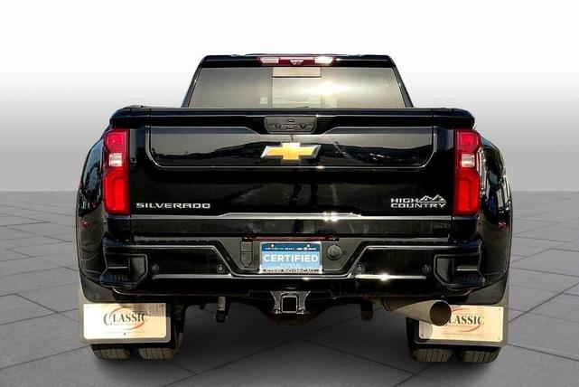 Photo of 2022 Black Chevrolet Silverado 3500
