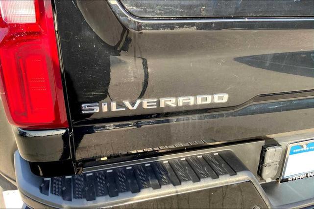 Photo of 2022 Black Chevrolet Silverado 3500